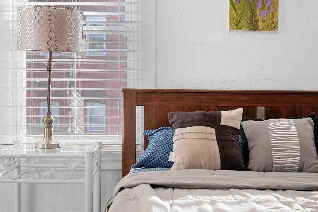 פיטסבורג Hip And Bright Lawerenceville 2 Bed Easy Parking מראה חיצוני תמונה