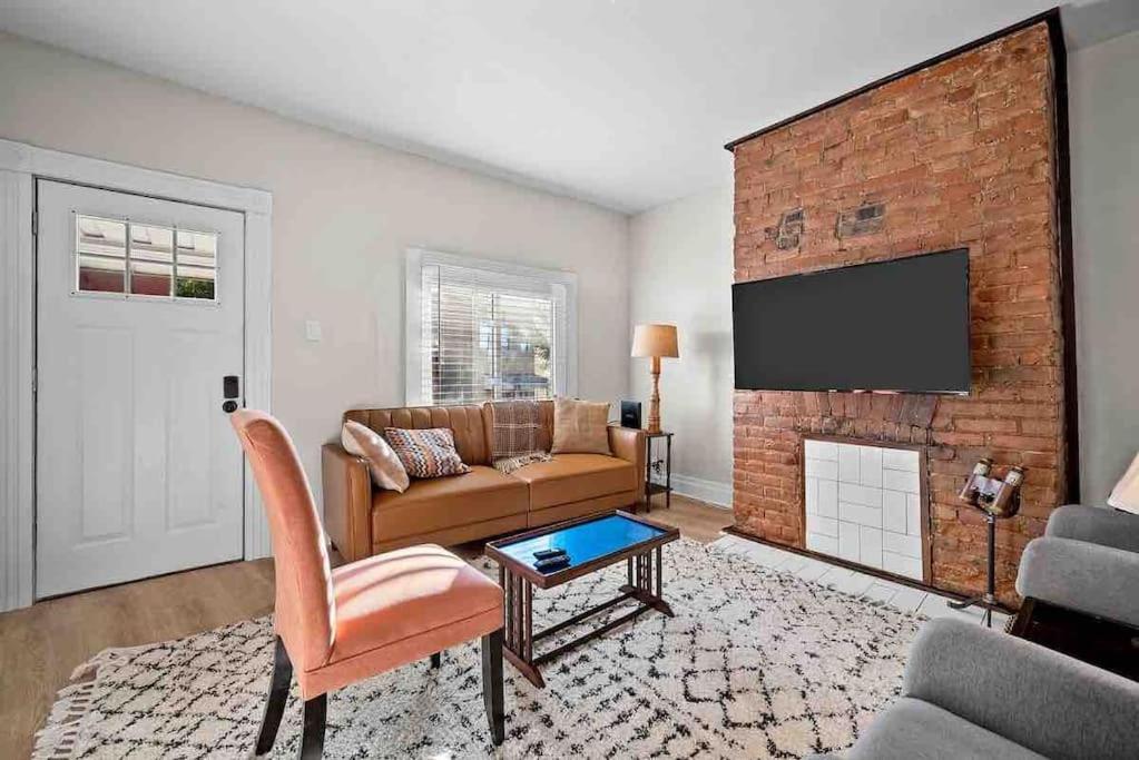 פיטסבורג Hip And Bright Lawerenceville 2 Bed Easy Parking מראה חיצוני תמונה