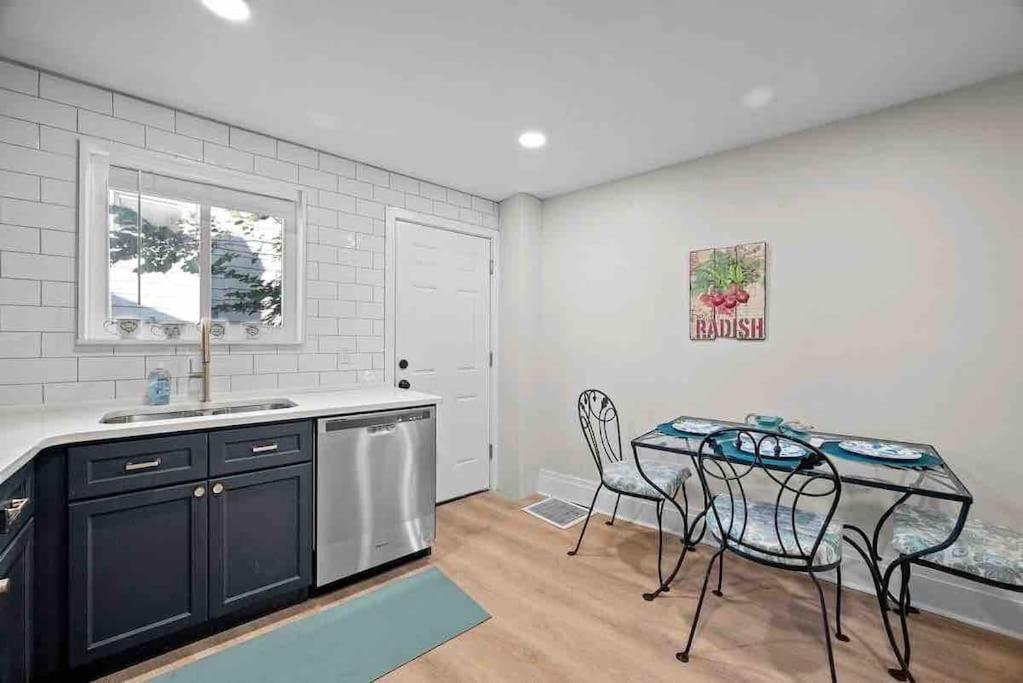 פיטסבורג Hip And Bright Lawerenceville 2 Bed Easy Parking מראה חיצוני תמונה